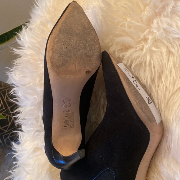 Gently used Pair of Tory Burch heeled boots - Picture 3 of 3